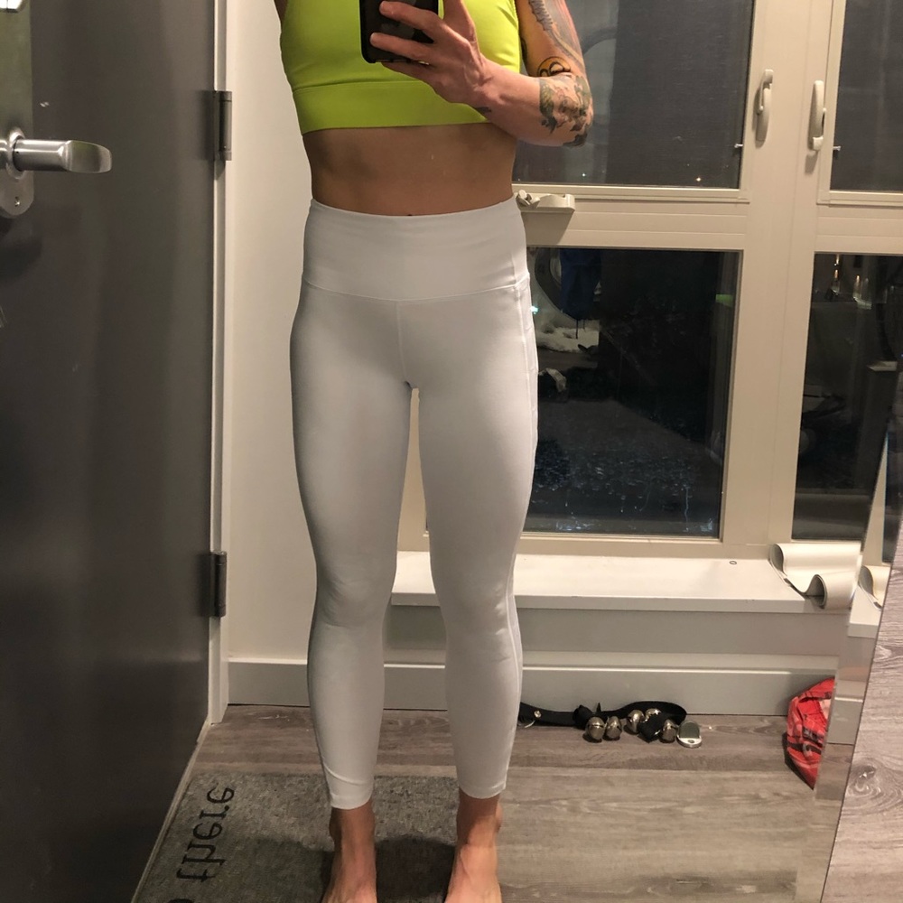 NWT FABLETICS WHITE power logo leggings XS
